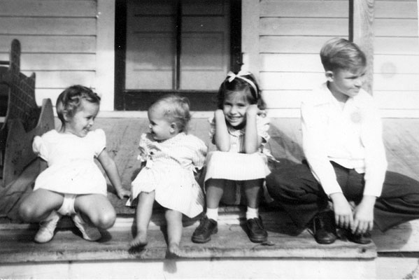 Munson and Foster children